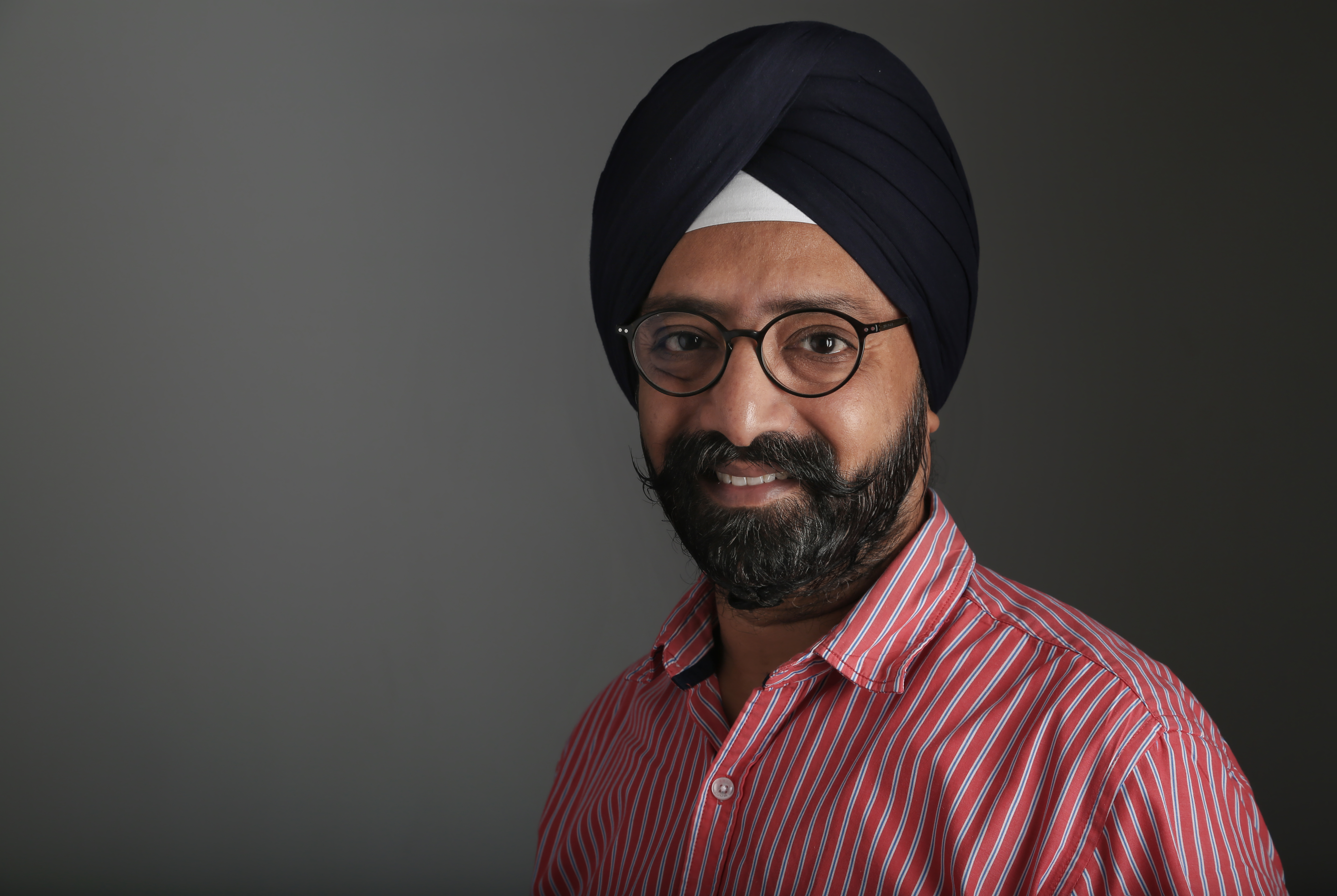 Jassi Oberai インド